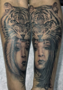 tigre y rostro mujer tattoo